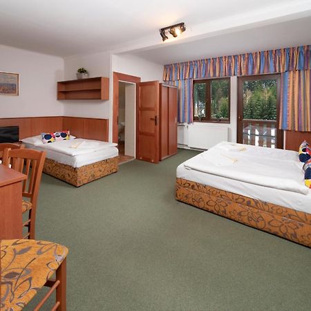 Hotel Maredis Rero Korenov Ngoại thất bức ảnh